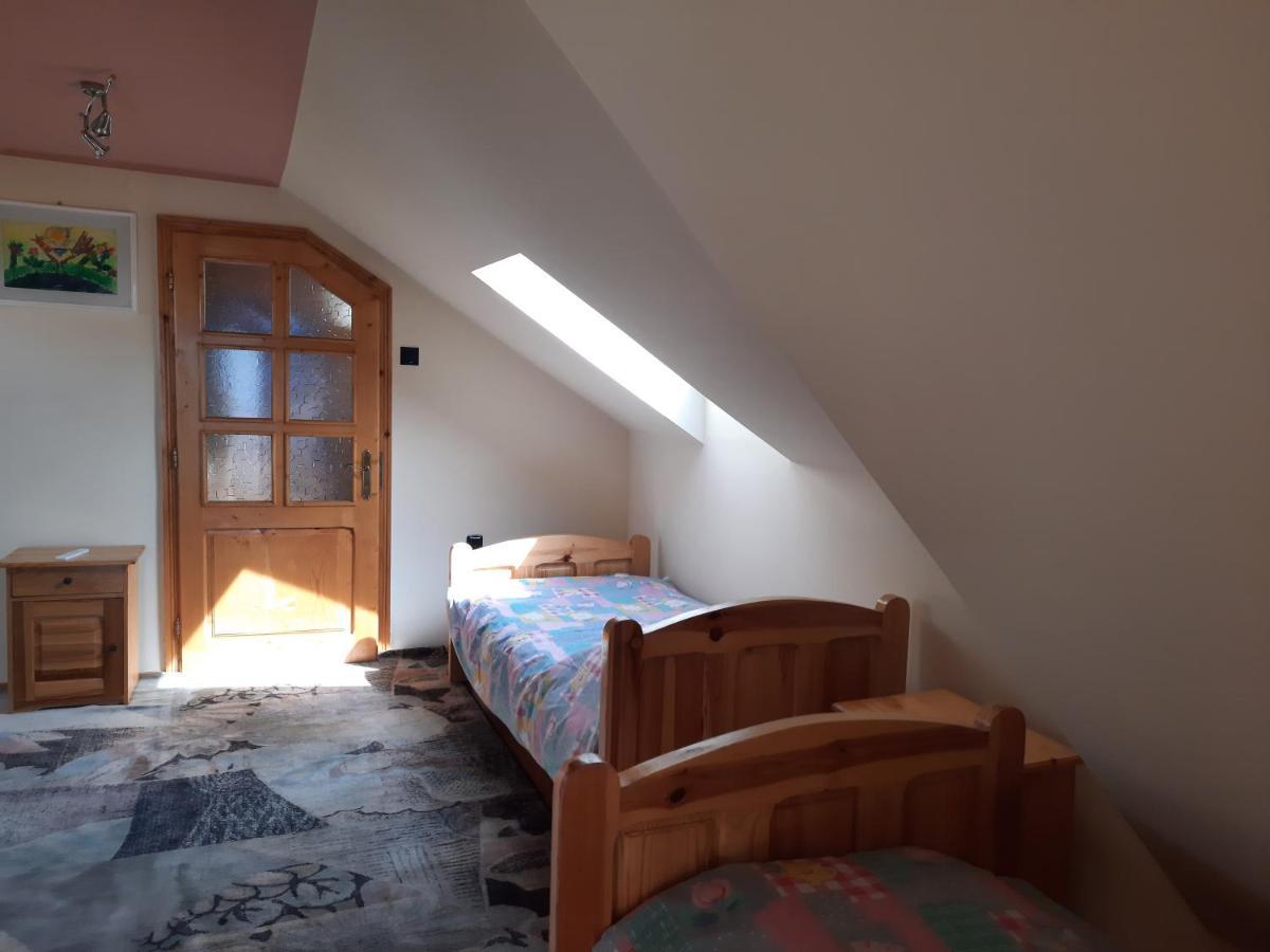 Hotel Antal Kulcsosház Gyimesfelsőlok Exterior foto